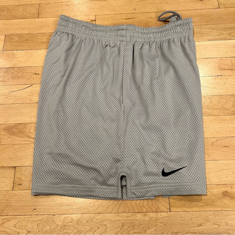Nike Mamba Sports Academy Kobe Bryant Mens 3XL Gray Black Ball Shorts Pockets - Picture 4 of 9